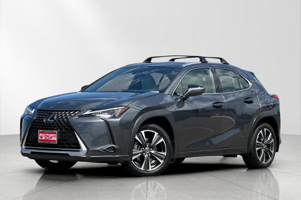 Used 2022 Lexus UX 200 FWD image 2