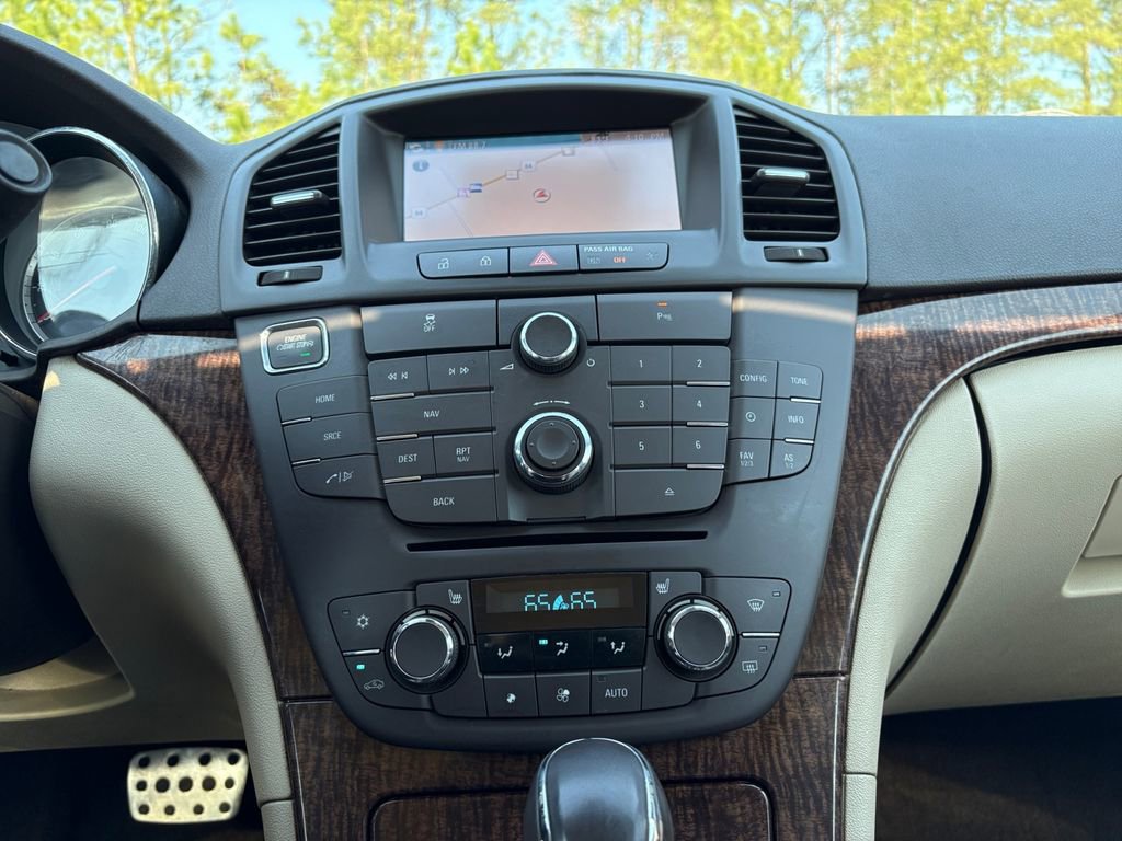 Used 2013 Buick Regal Premium image 22