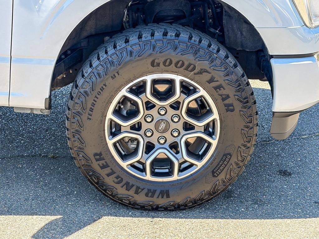 Used 2021 Ford F150 XL w/ STX Appearance Package AWD/4WD image 13