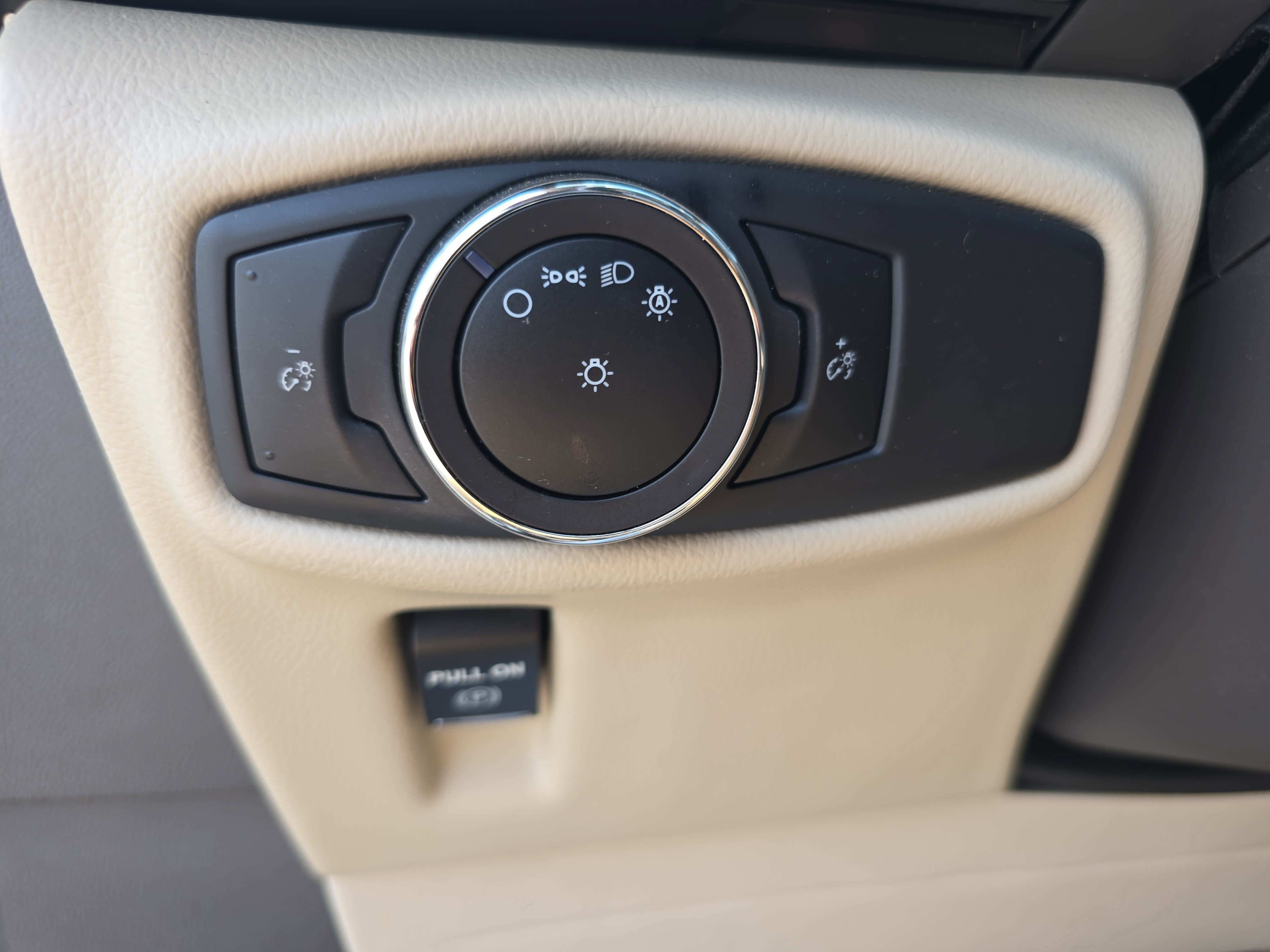 Used 2018 Lincoln MKX Premiere FWD image 25