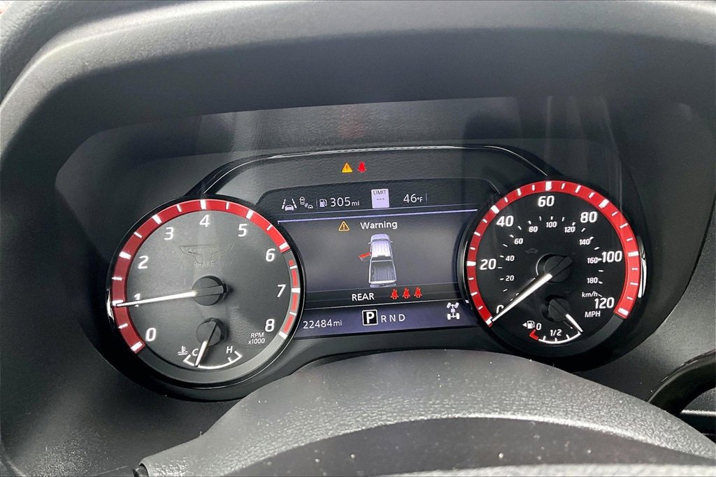 Used 2024 Nissan Titan PRO-4X w/ Pro-4x Convenience Package image 20