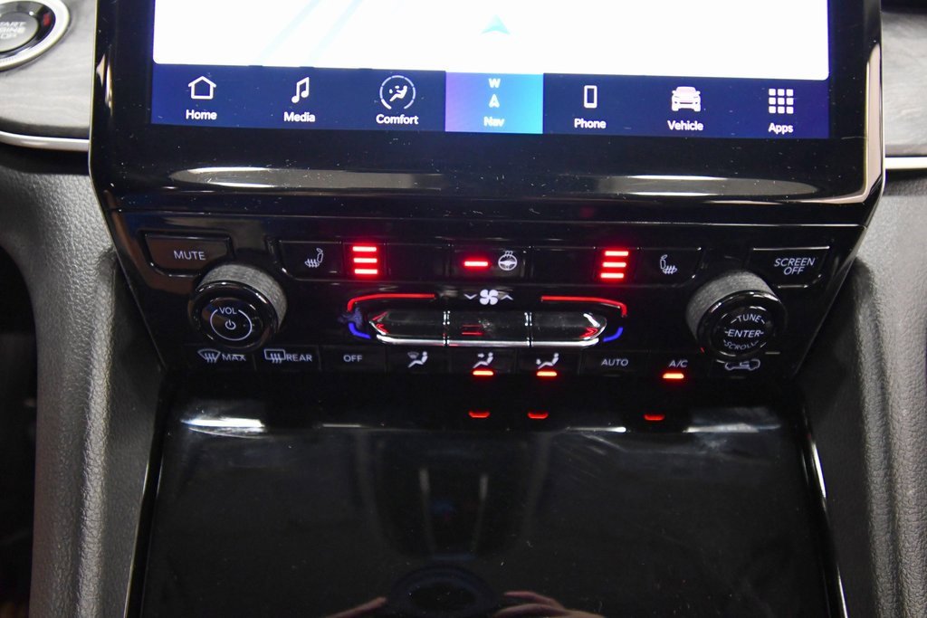 Used 2022 Jeep Grand Cherokee L Limited image 25