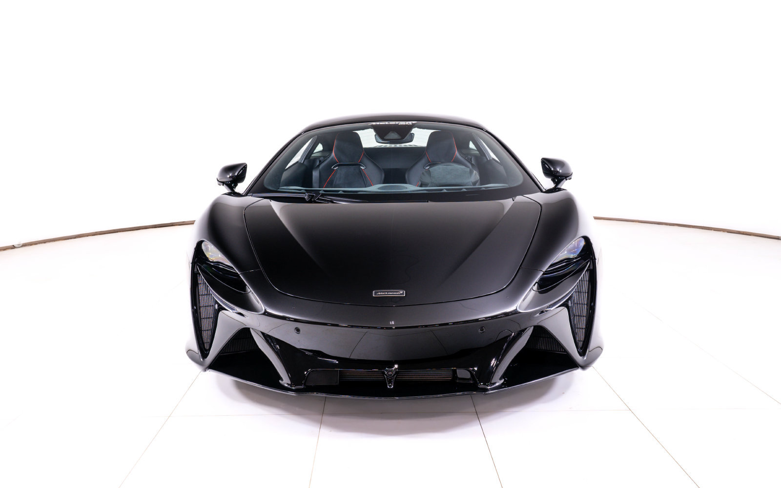 New 2026 McLaren Artura RWD image 8