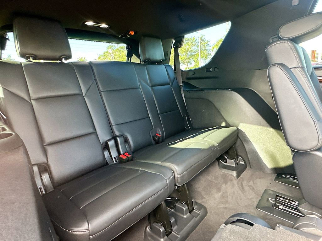 Used 2022 Cadillac Escalade Luxury image 26