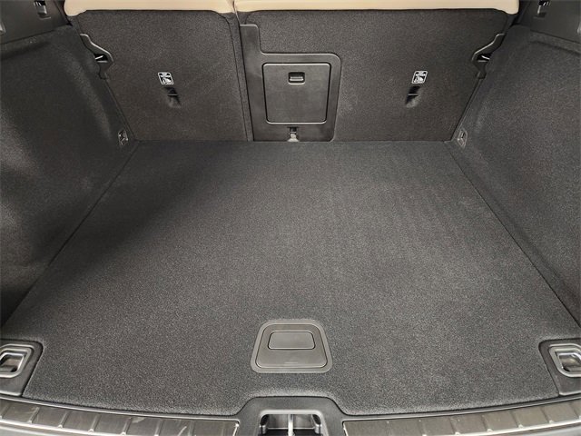 New 2026 Volvo XC60 B5 Plus w/ Protection Package Premier image 34