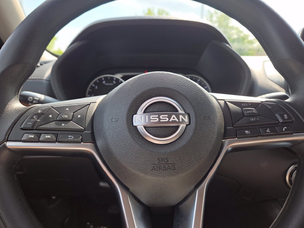 Certified 2025 Nissan Sentra SV FWD image 31