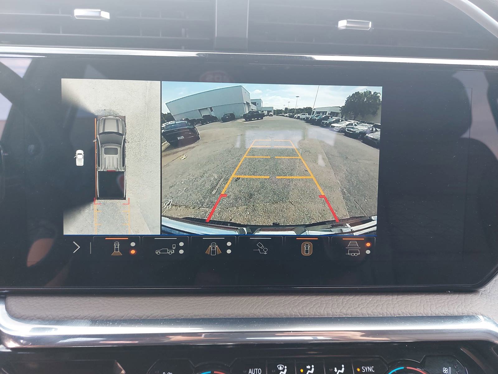 Used 2025 GMC Sierra 1500 Denali w/ Technology Package AWD/4WD image 25