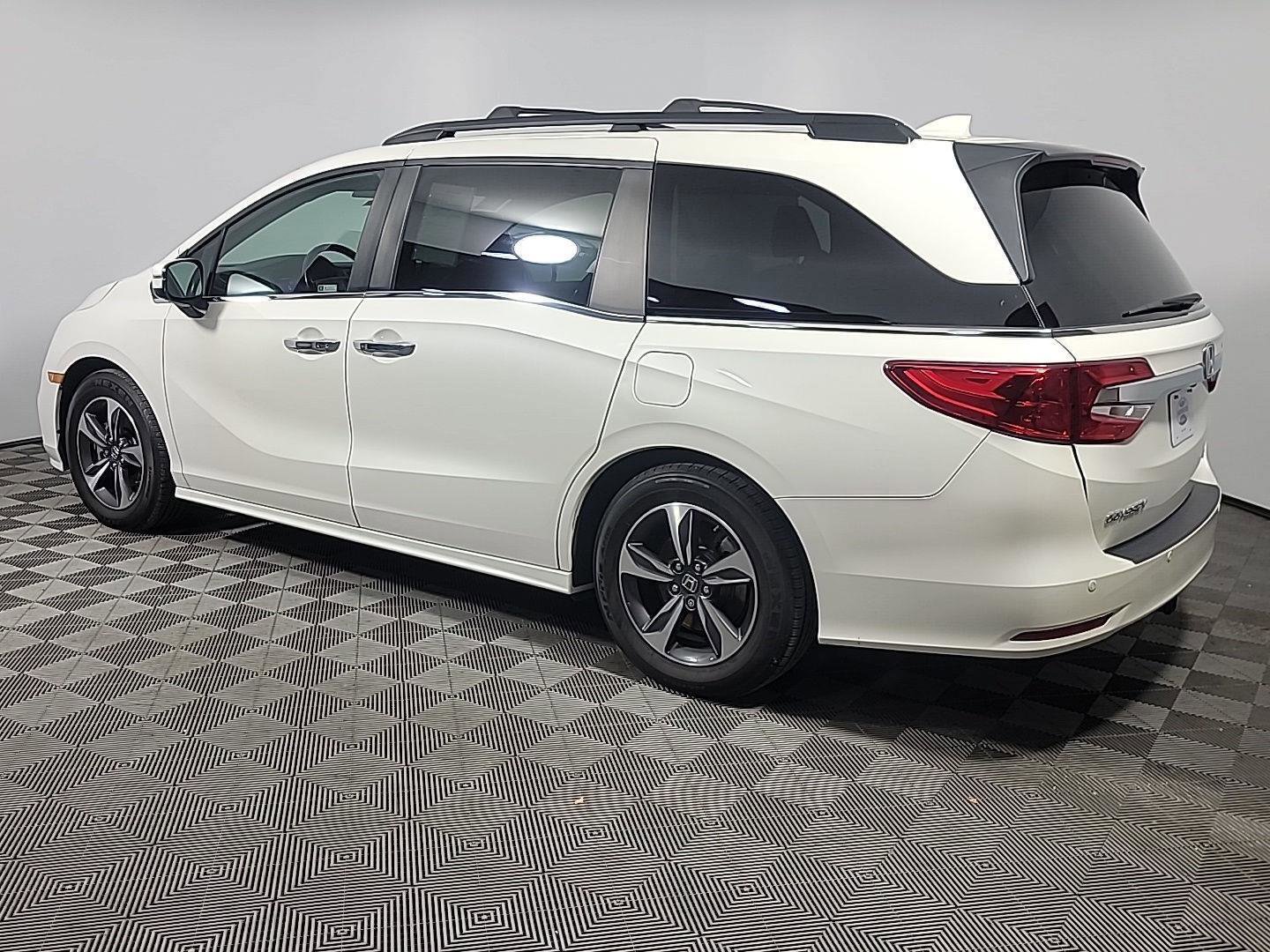 Certified 2019 Honda Odyssey Touring image 10