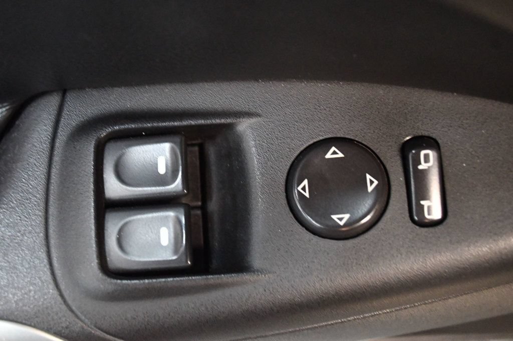 Used 2013 Chevrolet Corvette Grand Sport w/ 3LT Preferred Equipment Group RWD image 67