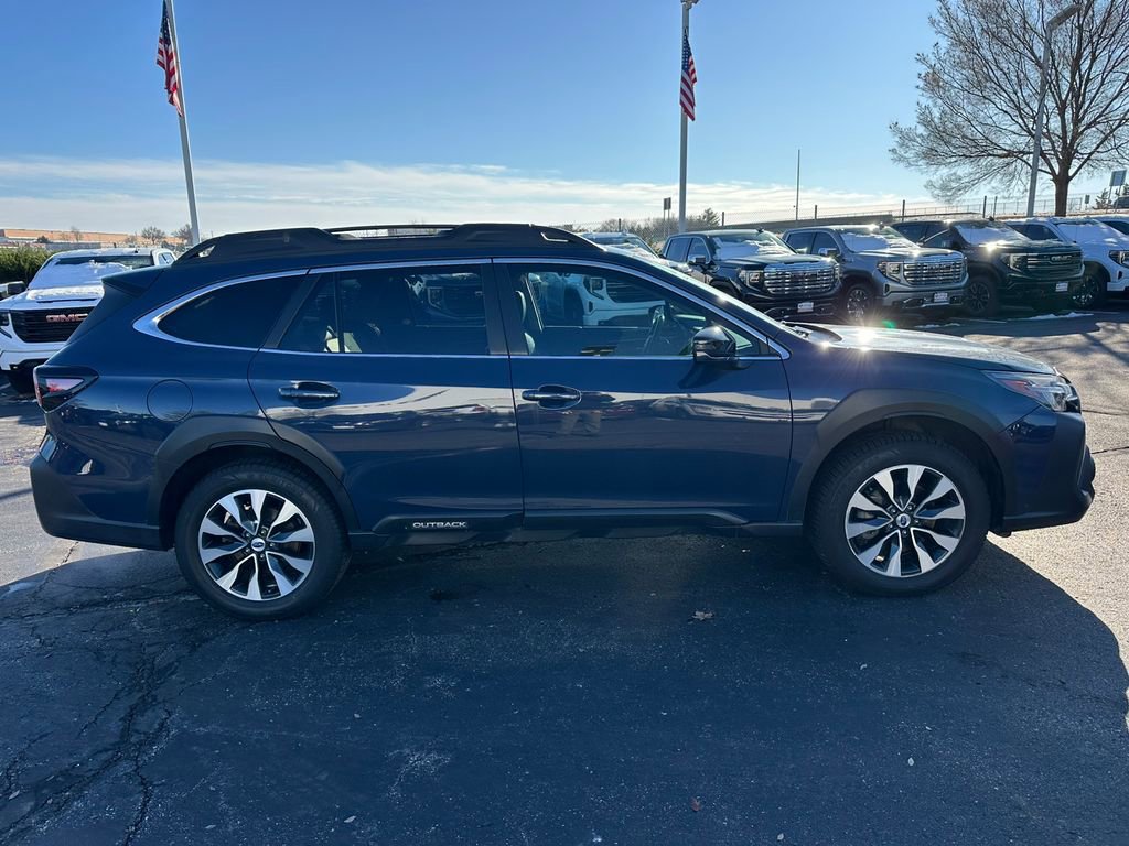 Used 2023 Subaru Outback Limited XT image 5