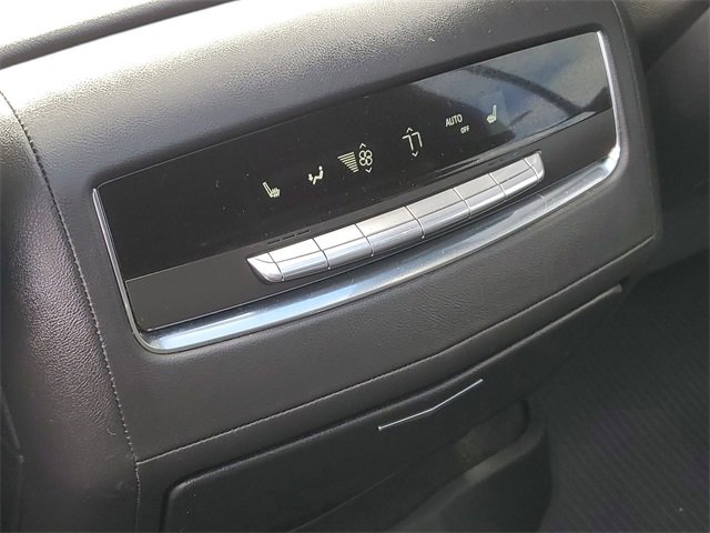 Used 2021 Cadillac Escalade ESV Premium Luxury image 29