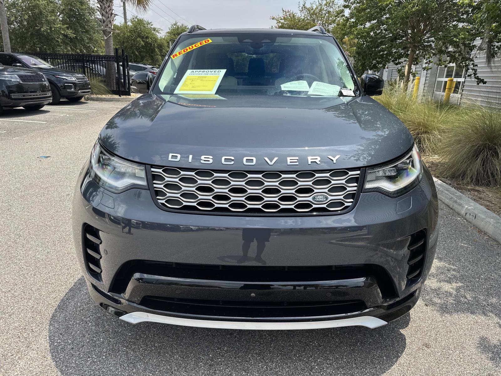 Certified 2026 Land Rover Discovery Limited Edition AWD/4WD image 8