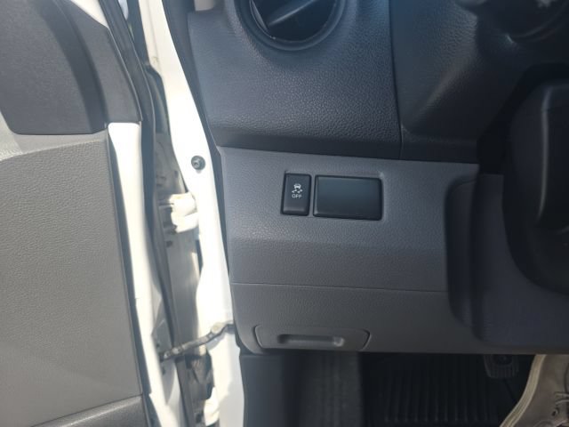 Used 2020 Nissan NV200 S FWD image 11