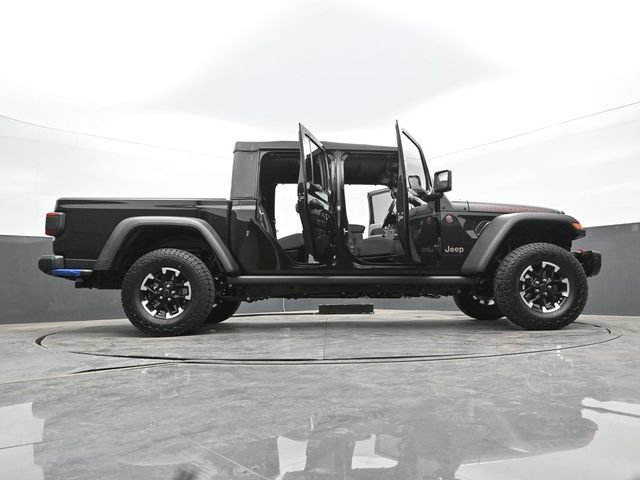 New 2025 Jeep Gladiator Rubicon w/ Safety Group AWD/4WD image 71
