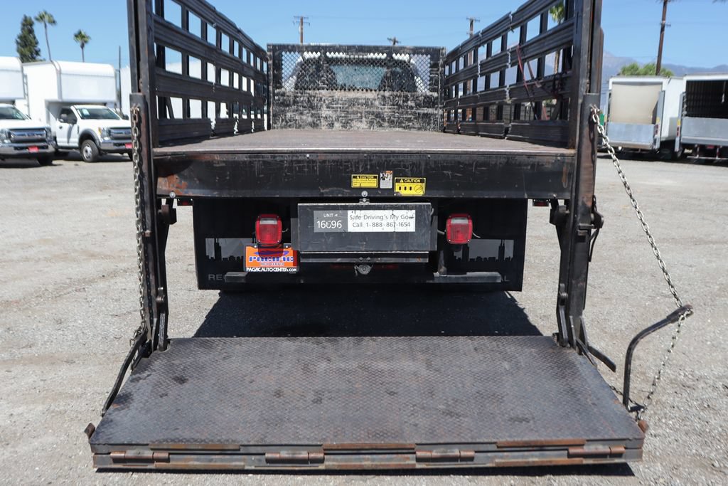Used 2017 Ford F750 2WD Regular Cab Super Duty image 10