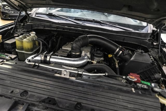 Used 2016 Nissan Titan SL AWD/4WD image 45