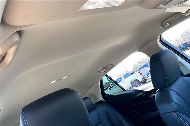 Used 2023 Buick Envision Essence image 27