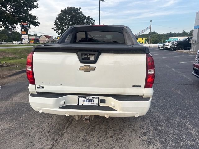 Used 2011 Chevrolet Avalanche LT AWD/4WD image 3
