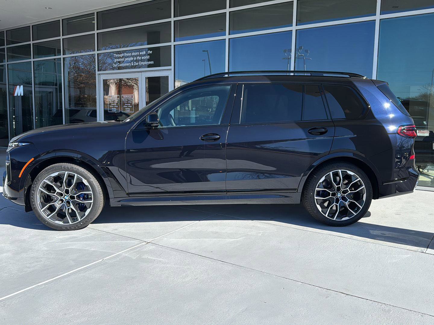New 2026 BMW X7 M60i AWD/4WD image 4