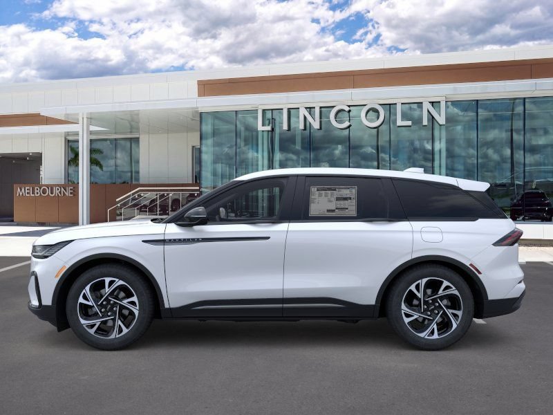 New 2026 Lincoln Nautilus Premier w/ Jet Appearance Package AWD/4WD image 3