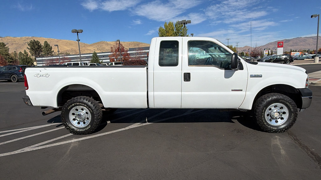 Used 2006 Ford F350 XL AWD/4WD image 2