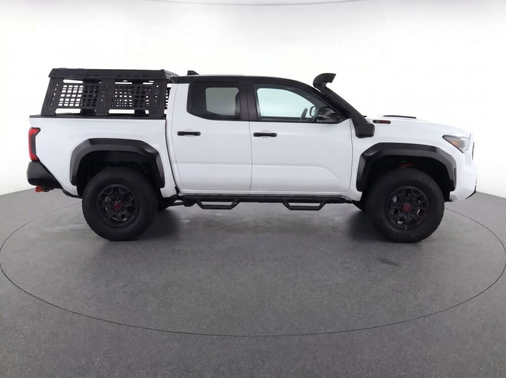 Used 2026 Toyota Tacoma TRD Pro AWD/4WD image 8