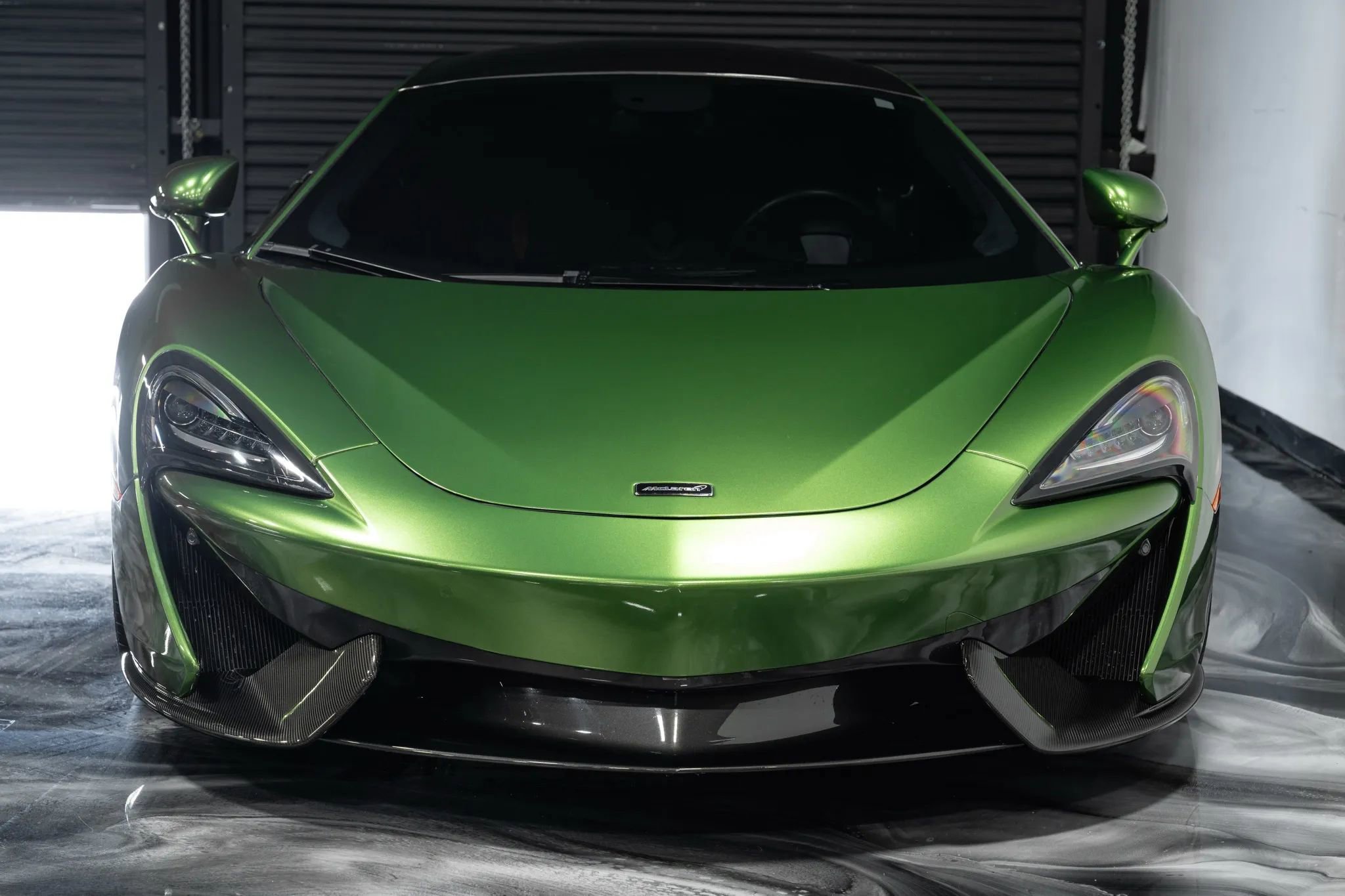 Used 2017 McLaren 570S Coupe image 2