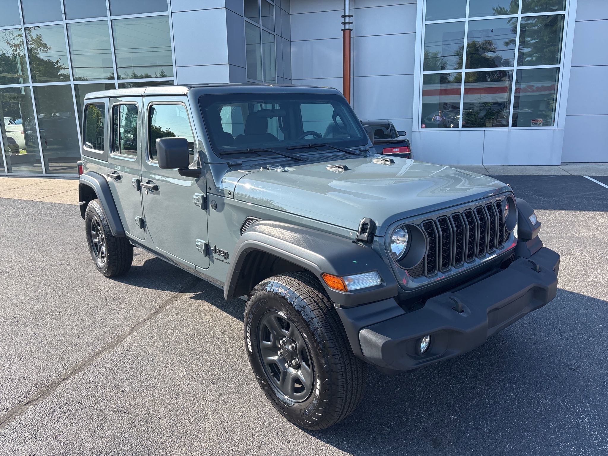 Used 2024 Jeep Wrangler Sport image 9