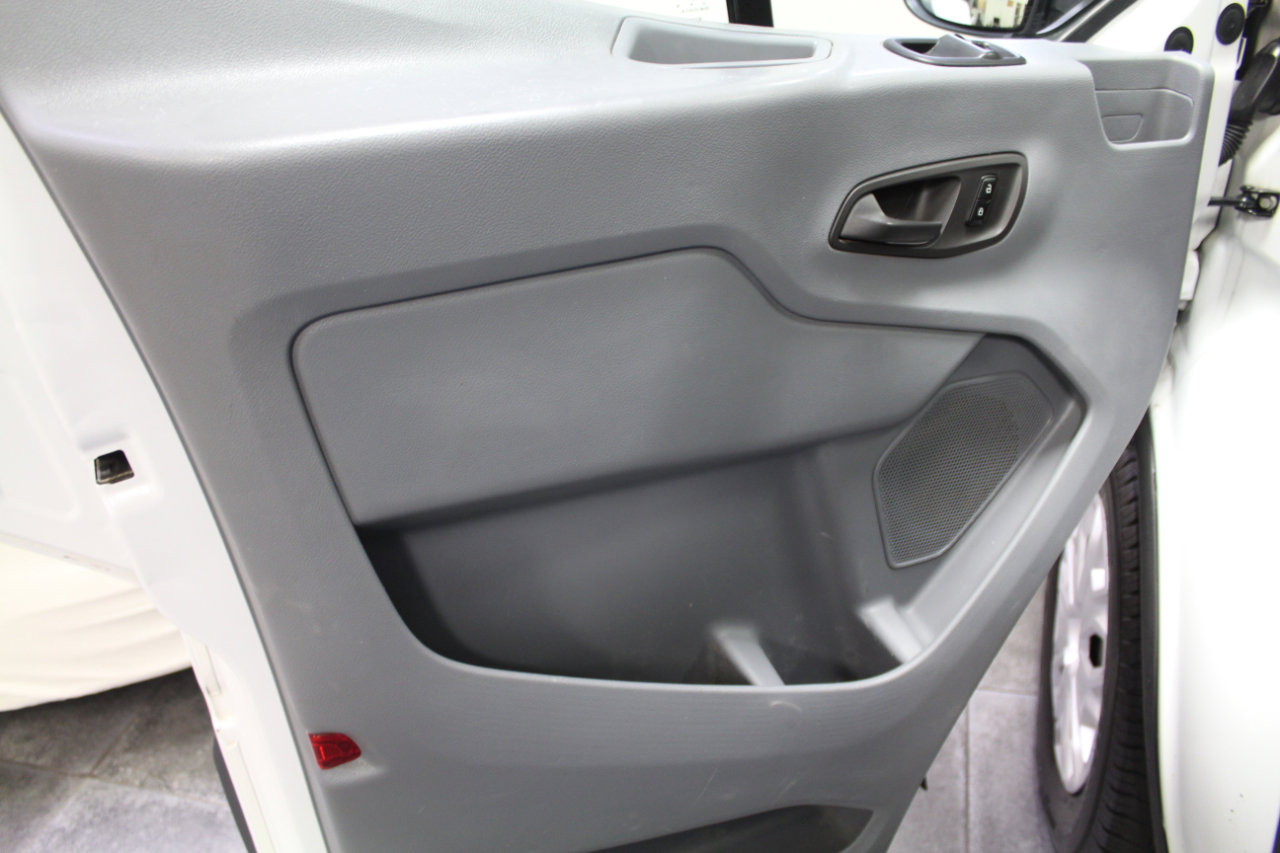 Used 2018 Ford Transit 250 130 Low Roof w/ Exterior Upgrade Package image 16