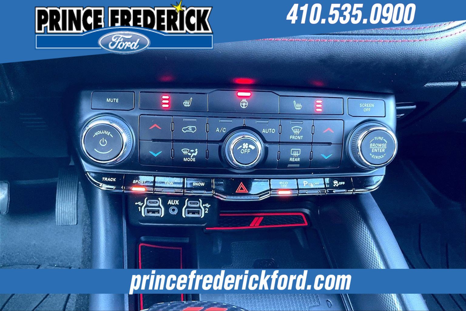 Used 2024 Dodge Durango R/T w/ Blacktop Package image 30