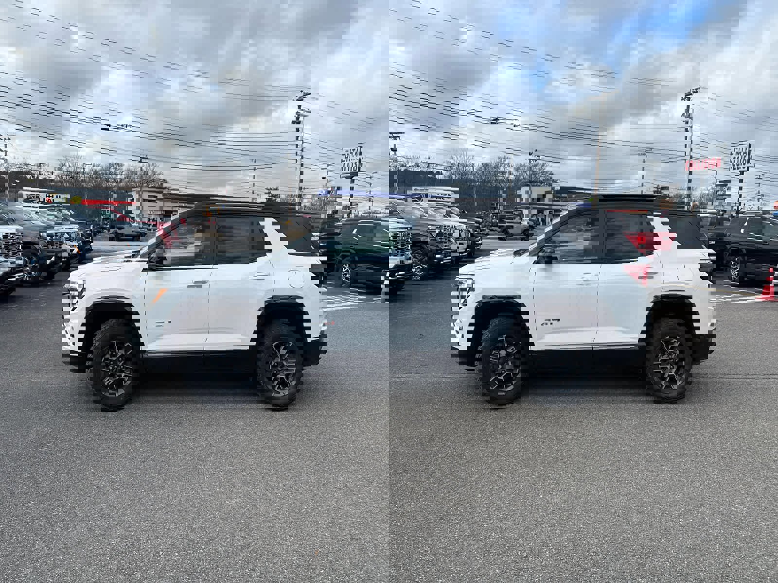 New 2026 GMC Terrain AT4 w/ Technology Package II image 4