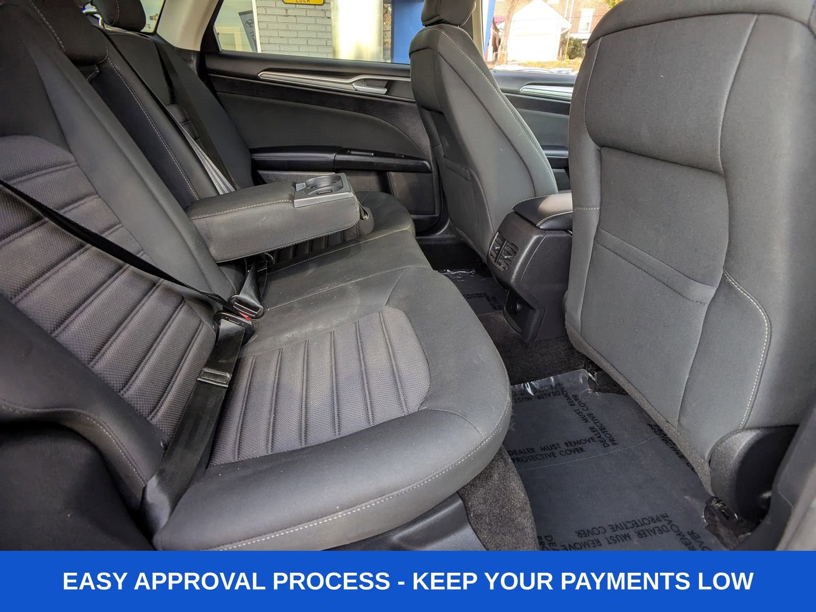 Used 2017 Ford Fusion SE w/ Fusion SE Technology Package image 17