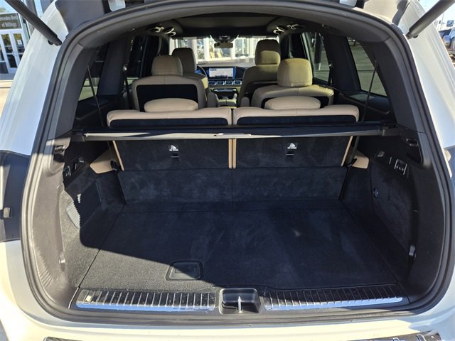 Used 2024 Mercedes-Benz GLS 580 4MATIC image 10