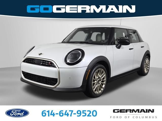 Used 2025 MINI Cooper S FWD image 1