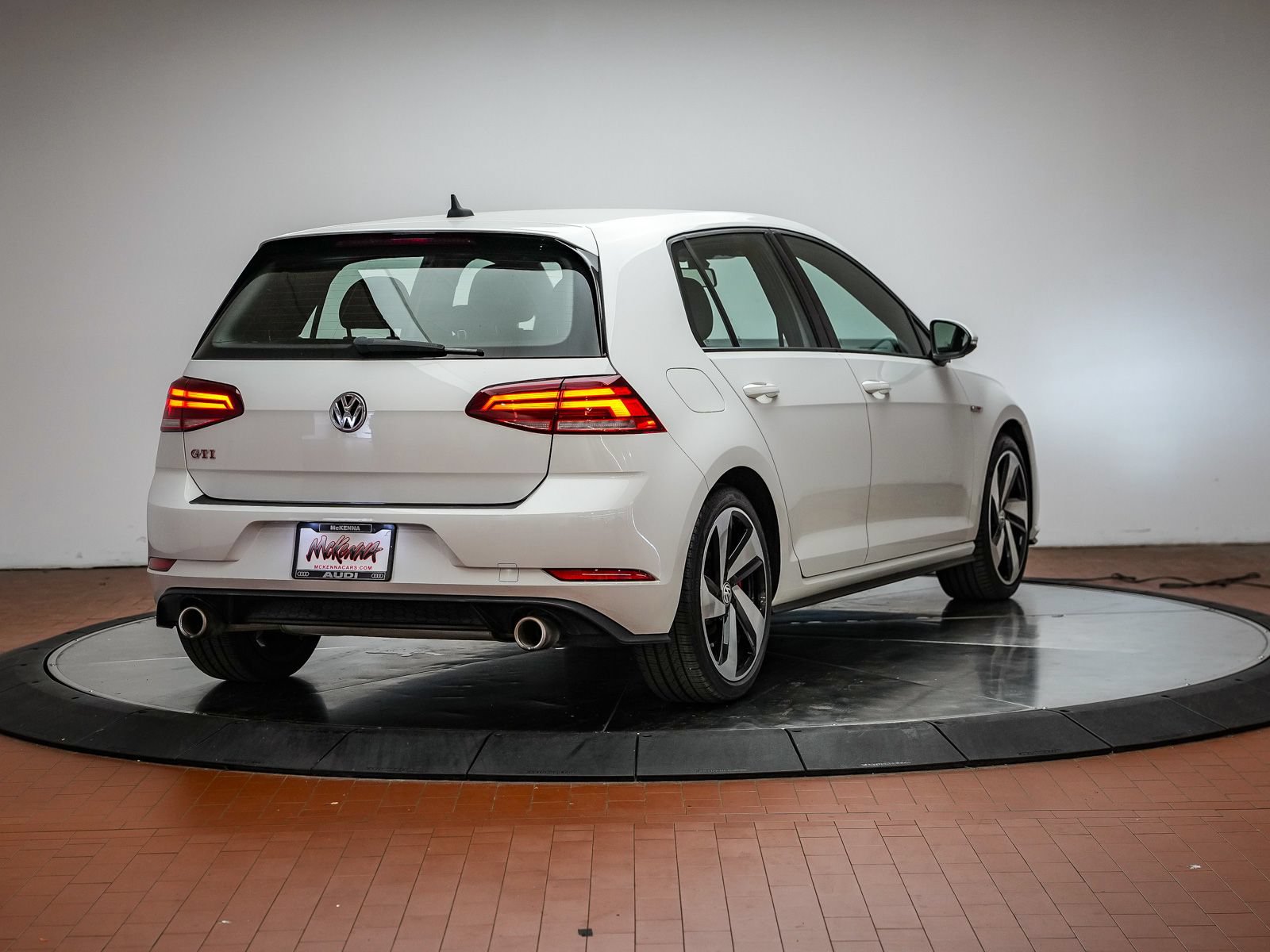 Used 2020 Volkswagen GTI S FWD image 5
