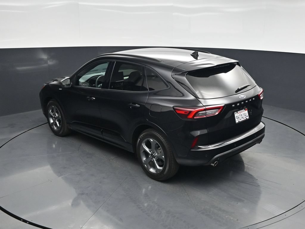Certified 2023 Ford Escape ST-Line w/ Tech Pack #1 FWD image 40