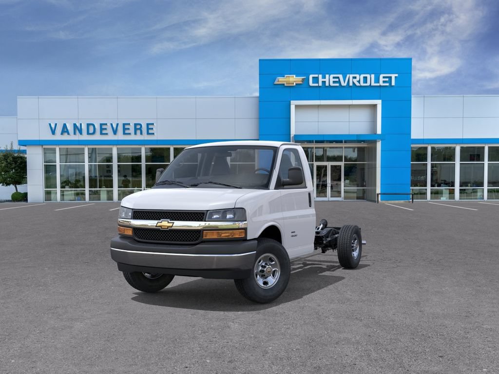 New 2026 Chevrolet Express 3500 w/ Power Convenience Package RWD image 10