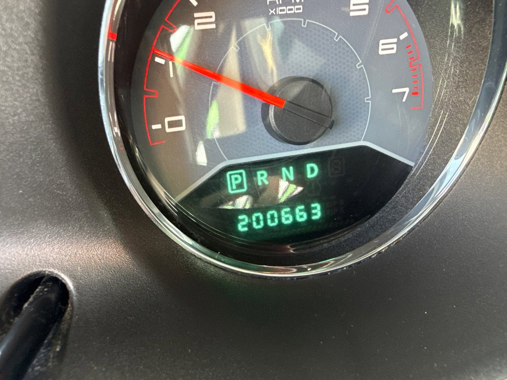 Used 2013 Dodge Avenger SXT image 15