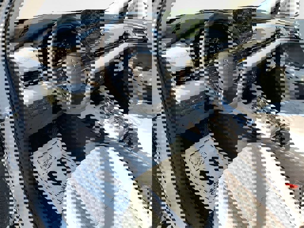 New 2025 Mitsubishi Outlander SEL image 10