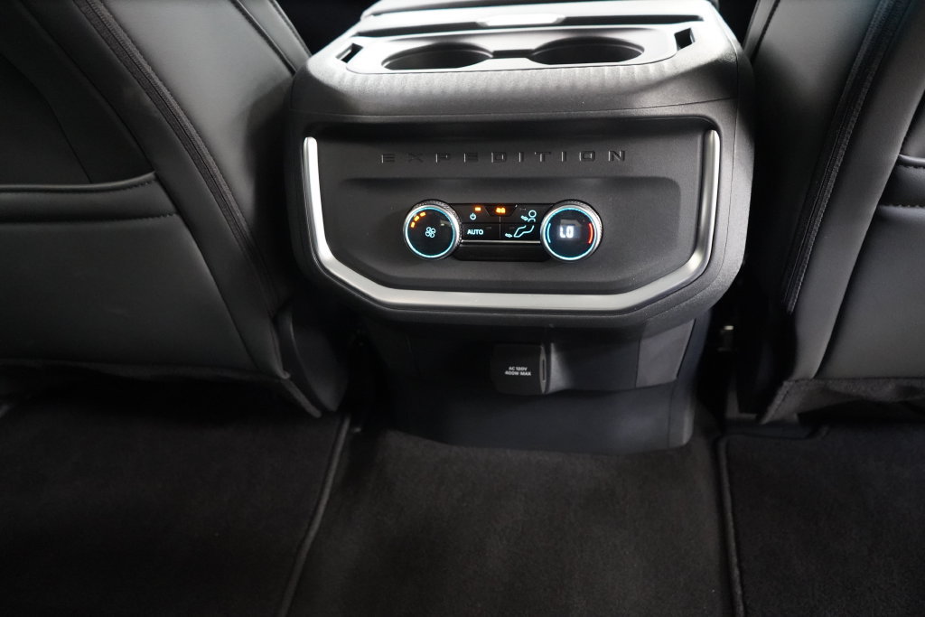 New 2026 Ford Expedition Active AWD/4WD image 21