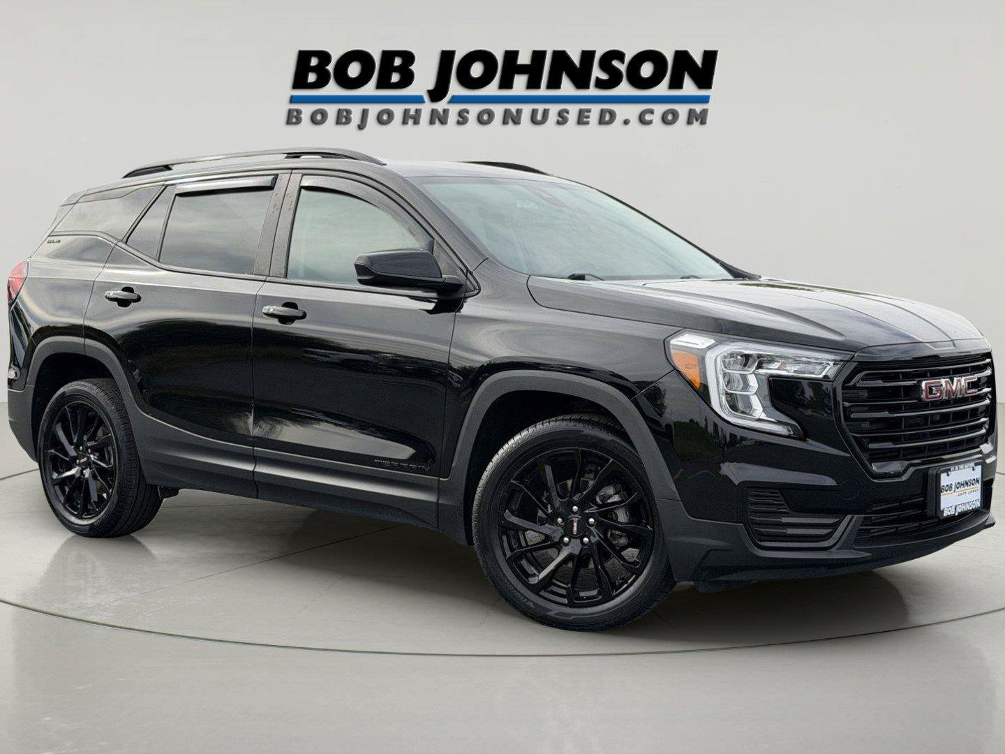 Used 2024 GMC Terrain SLE w/ Driver Convenience Package