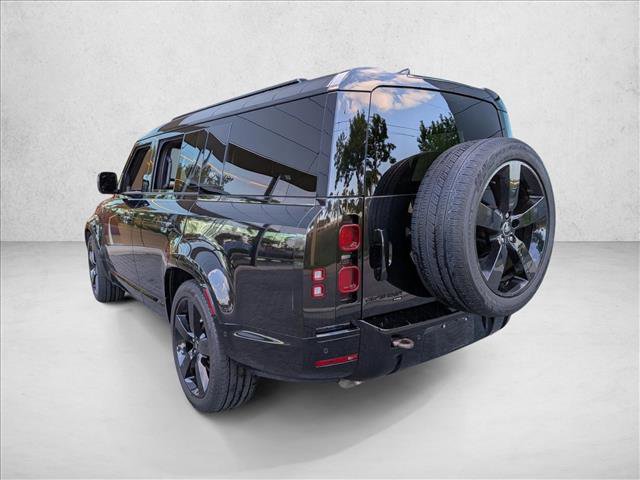 Certified 2023 Land Rover Defender 130 X-Dynamic SE image 7