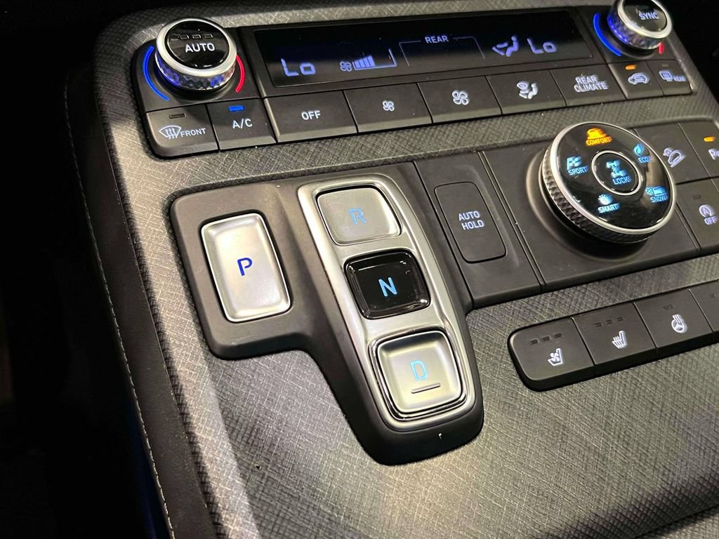Used 2024 Hyundai Palisade Limited AWD/4WD image 33