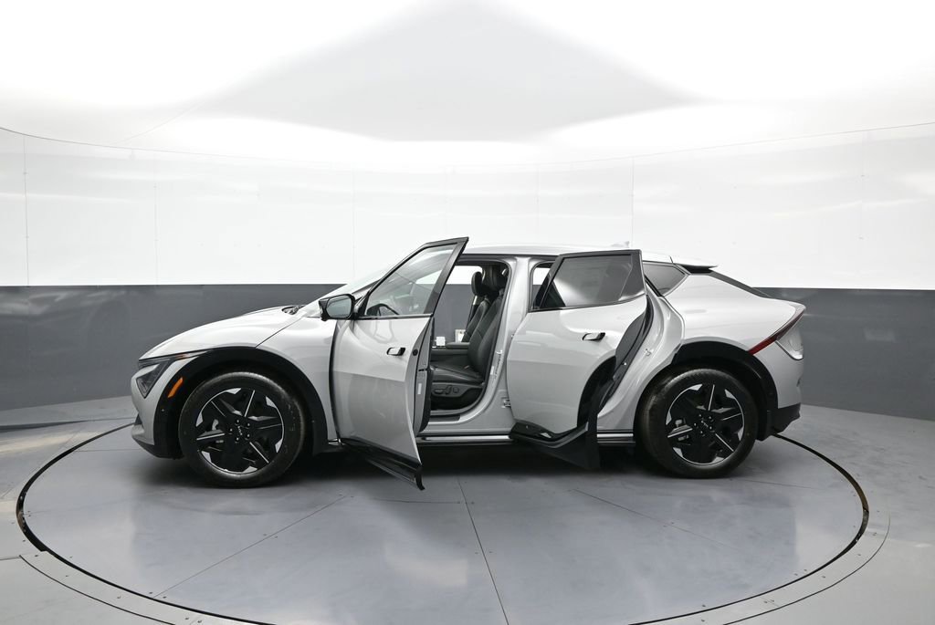 New 2025 Kia EV6 Wind image 44