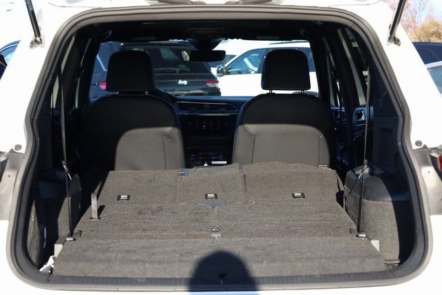 Used 2023 Volkswagen Tiguan SE R-Line image 26
