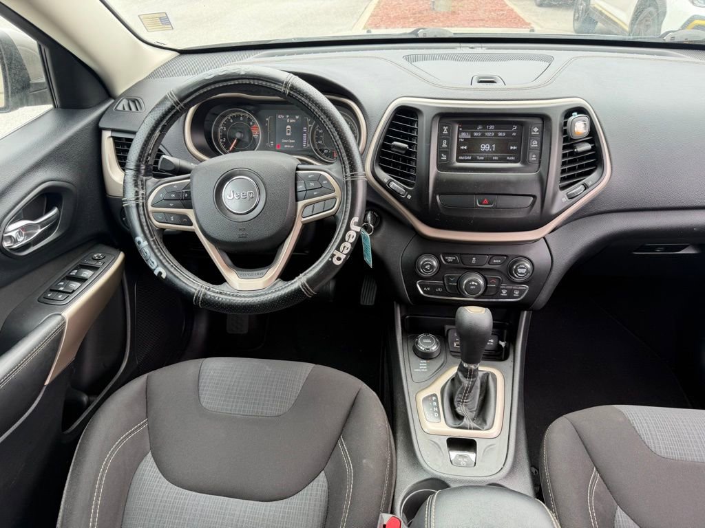 Used 2017 Jeep Cherokee Latitude w/ Trailer Tow Group image 20