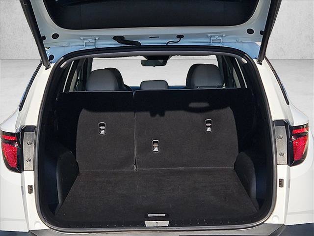 Used 2025 Hyundai Tucson SEL FWD image 6