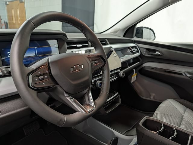 New 2027 Chevrolet Bolt LT w/ Comfort Package FWD image 16
