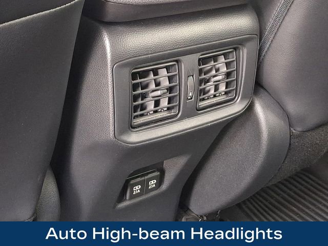 Used 2021 Toyota RAV4 XLE Premium AWD/4WD image 21