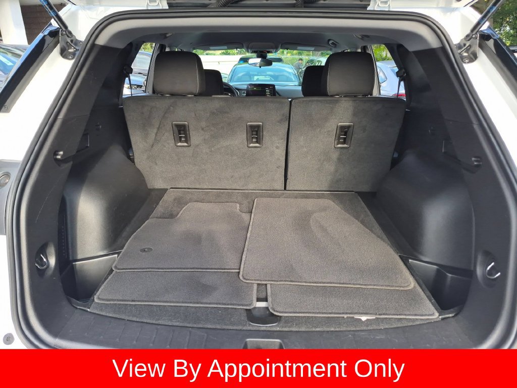 Used 2025 Chevrolet Blazer LT FWD image 29